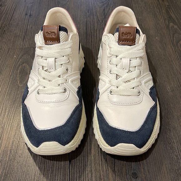 Coach C143 Runner - Picture 2 of 4